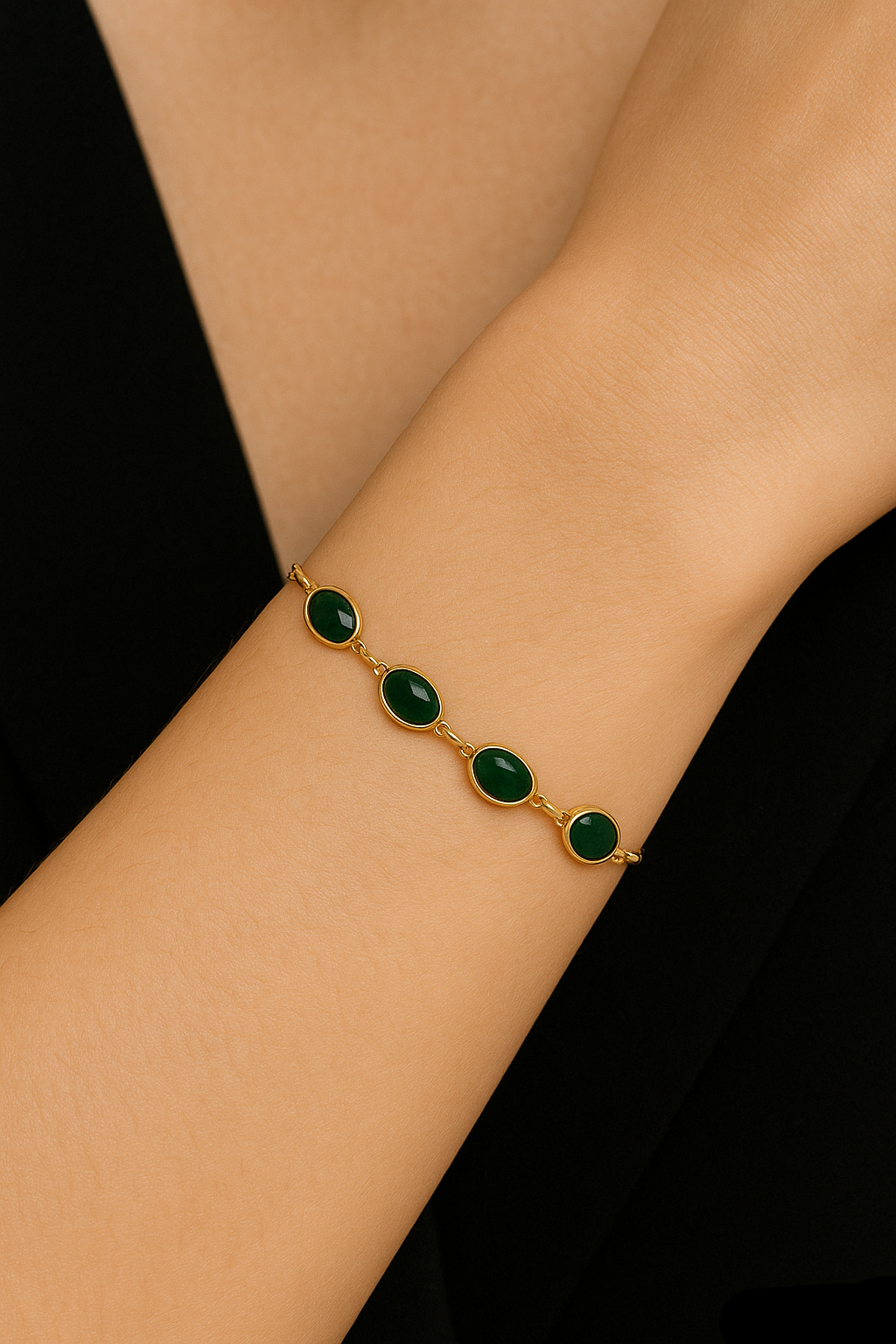"Luxa Jewels- Emerald Gold Pendant Necklace & Bracelet Set